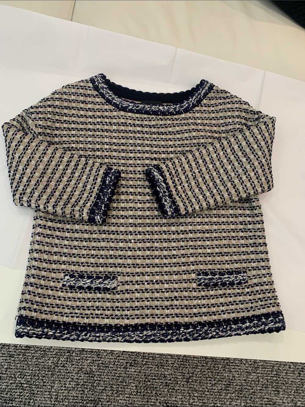 St John Textured Knit Boatneck Sweater in Navy and Cream. Small - Picture 6 of 8